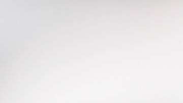 La mosca es corpulenta y fuerte como el actor.