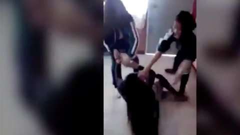 Alumna es golpeada por dos compañeras de clase en México /Foto Especial