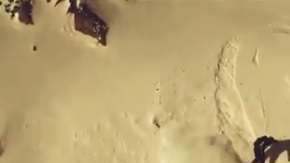 El esquiador evitó ser arrasado por una avalancha de nieve en los Montes Pirineos