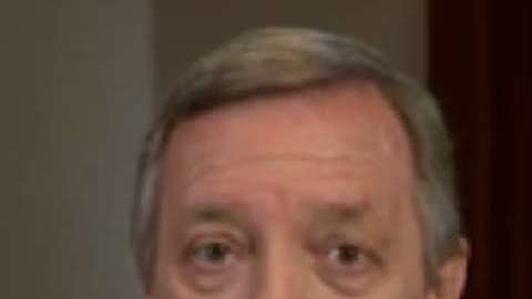 El presidente tuiteó sobre el demócrata Dick Durbin.