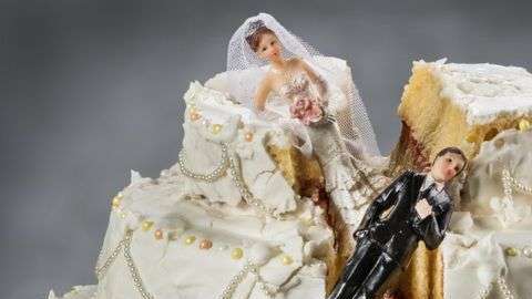 La principal razón de los rompimiento son asuntos económicos.