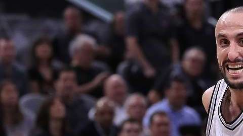 Manu Ginobili de los San Antonio Spurs juega su temporada 16 en la NBA. Un año más del mejor argentino de la historia en el deporte.