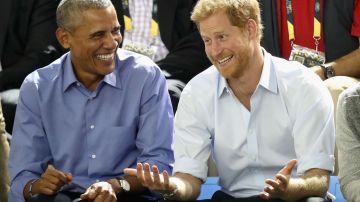 Barack Obama y el príncipe Harry se han vuelto grandes amigos.