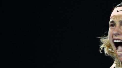 Aryna Sabalenka suele gritar con cada golpe.