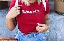 Hannah Forcier, una conocida Youtuber, se quedó calva por usar un producto contraindicado para su cabello.