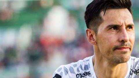 Jonathan Fabbro cuando vestía la camiseta de los Jaguares de Chiapas en el fútbol mexicano. (Foto: Imago7/Carlos Morgan)