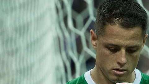 El mexicano Javier Hernández vive un dilema profesional pero parece que no lo sabe. (Foto: Imago7/Etzel Espinosa)