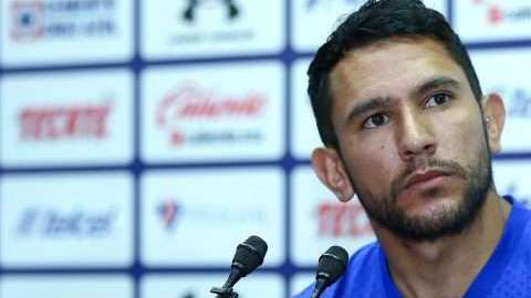 Walter Montoya fue presentado este jueves como refuerzo de Cruz Azul para el Clausura 2018 de la Liga MX. (Foto: Imago7/Eloísa Sánchez)