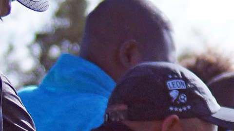 Landon Donovan fue recibido en León con la tradicional "fila india"