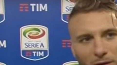 El jugador italiano de la Lazio Ciro Inmobile aventaja a todos en pos del Botín de Oro de Europa.