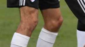 Lucas Pratto lleva tatuado en la pierna derecha a los personajes de los Simpsons