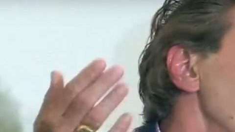 Ricardo Antonio La Volpe tiene un asunto legal pendiente con el tema de la 'podóloga' de Chivas.