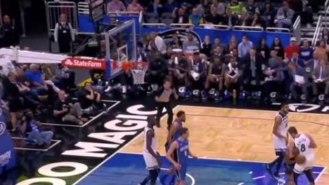 Nemanja Bjelica y Arron Afflalo se enfrentaron a golpes en la duela