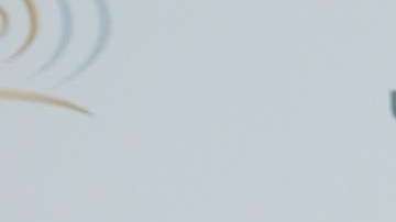 Karla Martinez mostrando pierna en la premiación de Univision