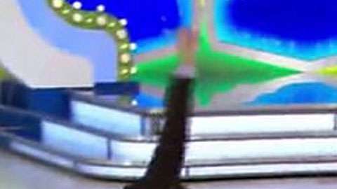 Drew Carey fue derribado en el show "The Price is Right".