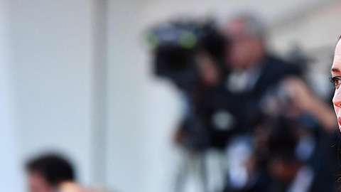 Parte de la controversia de estar en una película de Woody Allen, es que el director ha sido acusado de abuso sexual en el pasado.