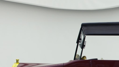 Un cambio de fondo al traer un modelo de 1917 al presente.