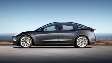 El Tesla Model 3 es un ejemplo de energía limpia.
