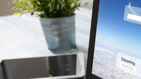 Ni se te ocurra comprar un boleto de avión en julio.