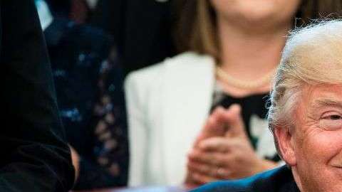 Senador demócrata vuelve a confirmar que Trump dijo la expresión “países de mierda”