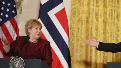 Los comentarios de Donald Trump llegaron un día después de que el presidente elogió a Noruega durante una visita de su primera ministra, Erna Solberg.