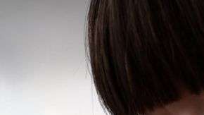 Holly quiere llamar la atención sobre la condición rara que afecta a sus ojos.