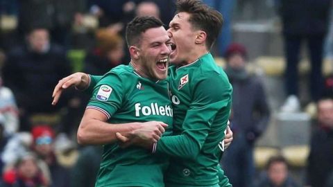 El jugador de la Fiorentina Jordan Veretout celebra su gol olímpico ante el Bologna. Foto: EFE/EPA/GIORGIO BENVENUTI