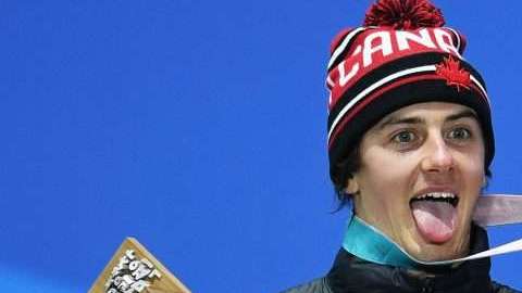 El ganador del bronce en el Snowboard Slopestyle de PyeongChang 2018 Mark McMorris de Canadá. (Foto: EFE/EPA/VASSIL DONEV)