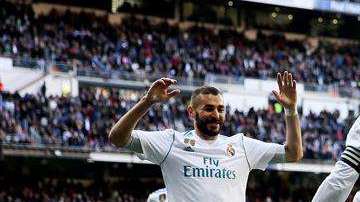 Cristiano Ronaldo pidió al público del Santiago Bernabeu que le aplaudiera a Karim Benzema