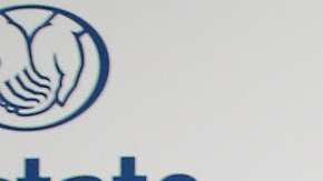 Gerardo Torrado, director deportivo de la selección mexicana, y Chris Klein, presidente del Galaxy, club que actúa como anfitrión del Tri para el juego del 28 de mayo contra Gales.