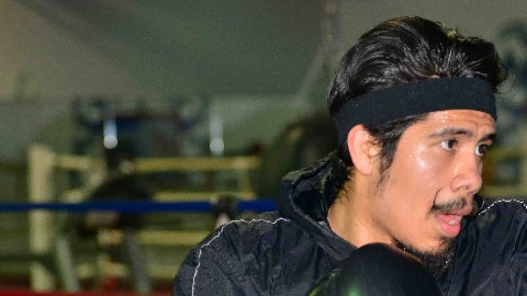 Oscar Ortiz se preparó para su debut en el gimnasio Oakley Fight Club. (Javier Quiroz / La Raza)