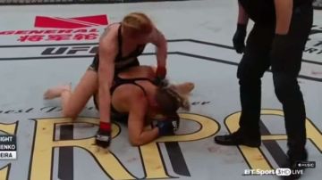 Valentina Shevchenko propinó una golpiza sin precedentes a  Priscilla Cachoeira