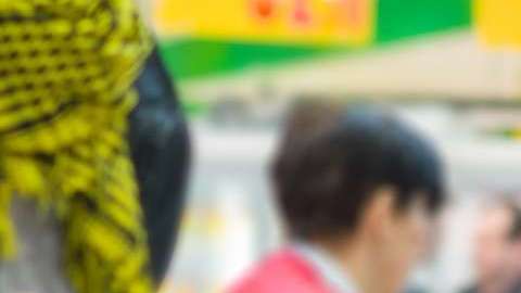 Las mujeres latinas son las que menos participan en el mercado laboral./Archivo