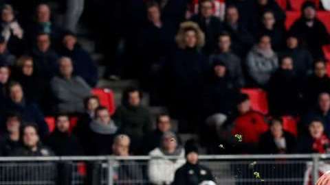 Hirving "Chucky" Lozano consiguió el gol del triunfo 1-0 de PSV sobre Excelsior