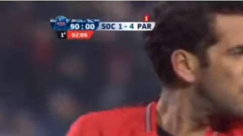 Dani Alves desempeñó el papel de portero