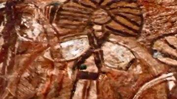 Las pinturas tienen forma de humano, pero con rasgos particulares.