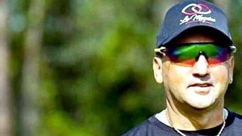 Julio Bell se convirtió en el golfista más famoso del mundo por un día... por las razones equivocadas.