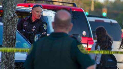 Aaron Feis intentó proteger a los estudiantes. EFE