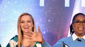 Oprah entre DuVernay (dcha) y Whiterspoon.