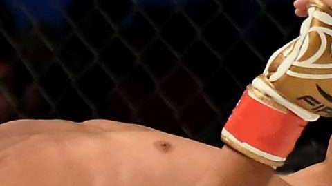 Irving Amaya sufrió una fuerte lesión en su combate en contra de José Calvo, durante la función de LUX Fight League, celebrada en CDMX. 
(Foto: Imago7/Etzel Espinosa)