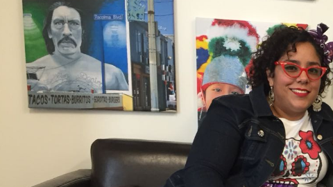 La Marisoul, vocalista de La Santa Cecilia en el 'Facebook Live' de La Opinión.