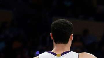 Cavaliers obtiene a dos jugadores jóvenes que podrán dar mas apoyo a LeBron James.