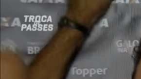 Oswaldo de Oliveira estuvo a punto de golpear a un periodista