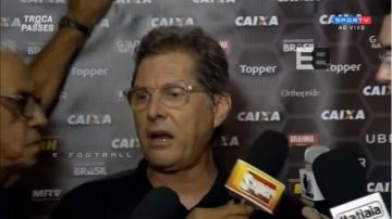 Oswaldo de Oliveira estuvo a punto de golpear a un periodista