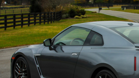 El Nissan GT-R es uno de los miembros de esta lista.