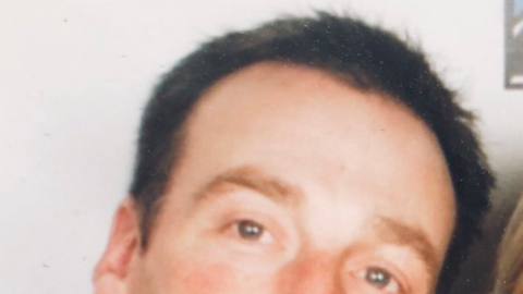 Kim Catrall y su hermano hallado muerto un día después de su desaparición.