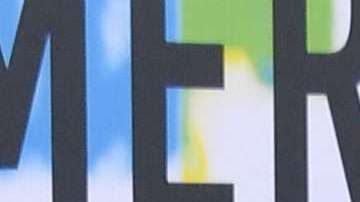 Selena Gomez mantiene su noviazgo con Justin Bieber.