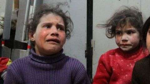 El ataque ocasionó la muerte de varios civiles y menores de edad que residían en varias zonas de Guta Oriental.