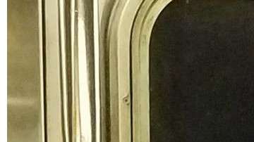 Los sospechosos son buscados por el NYPD.