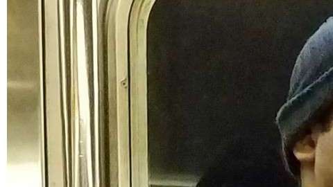 Los sospechosos son buscados por el NYPD.